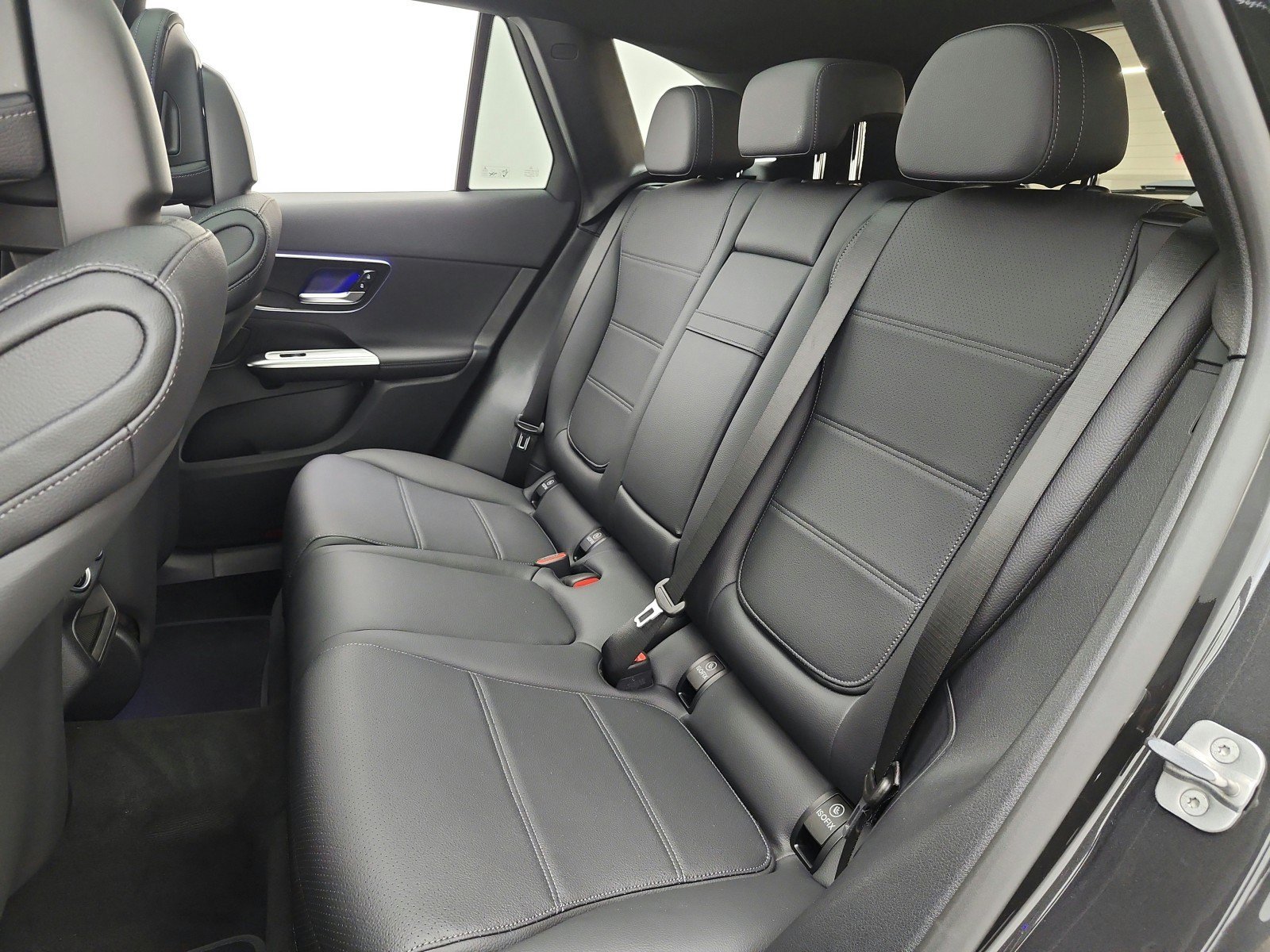 New 2027 Graphite Grey Metallic Mercedes-Benz GLC 300 SUV image 32