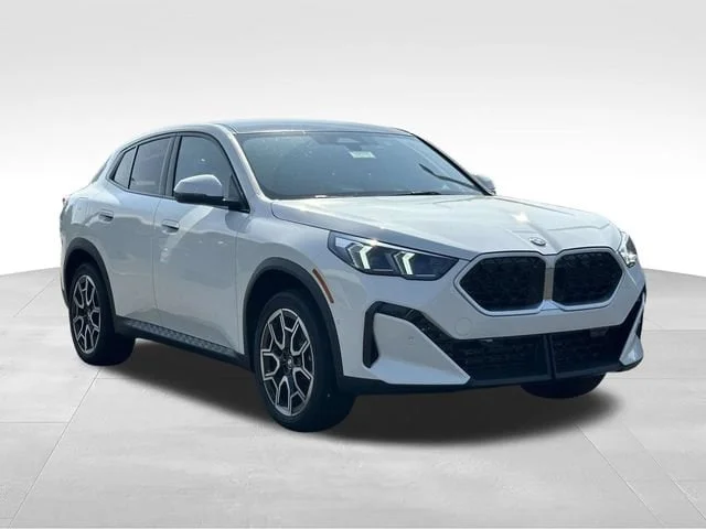New 2027 White BMW xDrive28i image 1