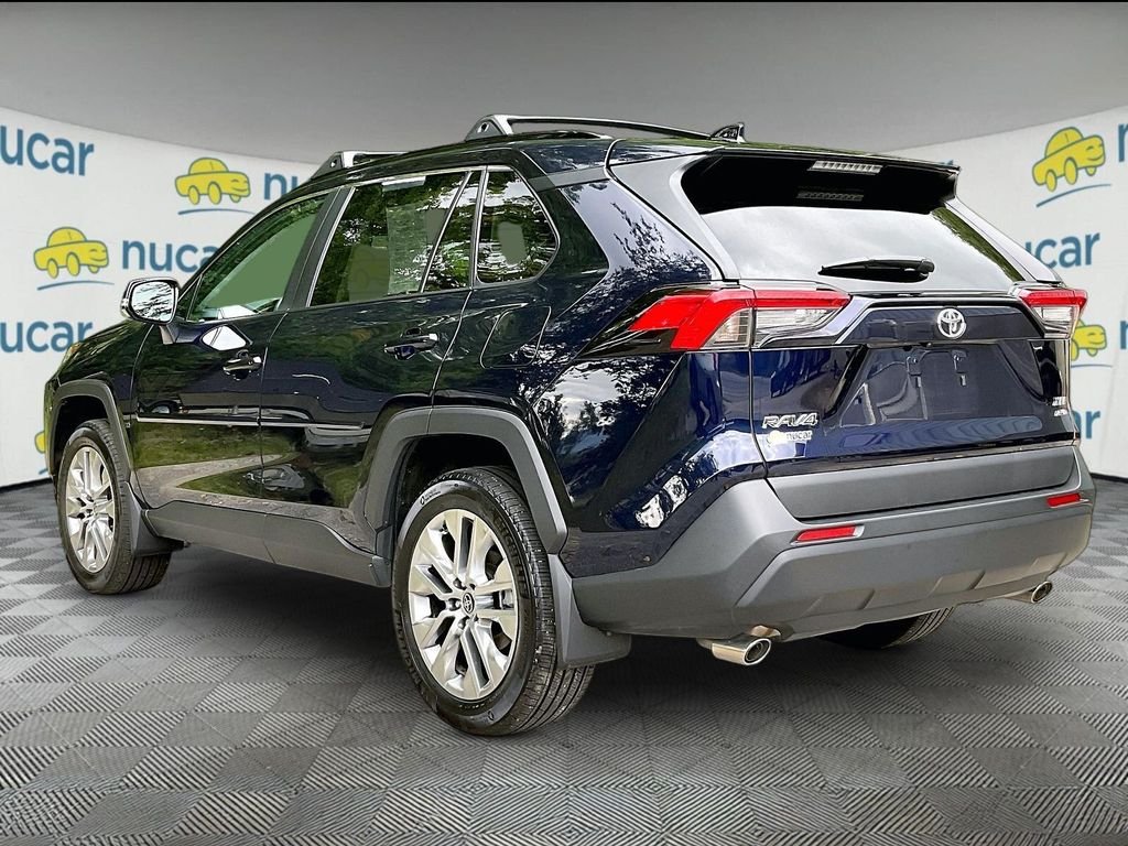 Used 2025 Blueprint Toyota XLE Premium image 4