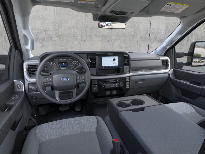 2025 Ford F-350 Super Duty XLT - Photo 9