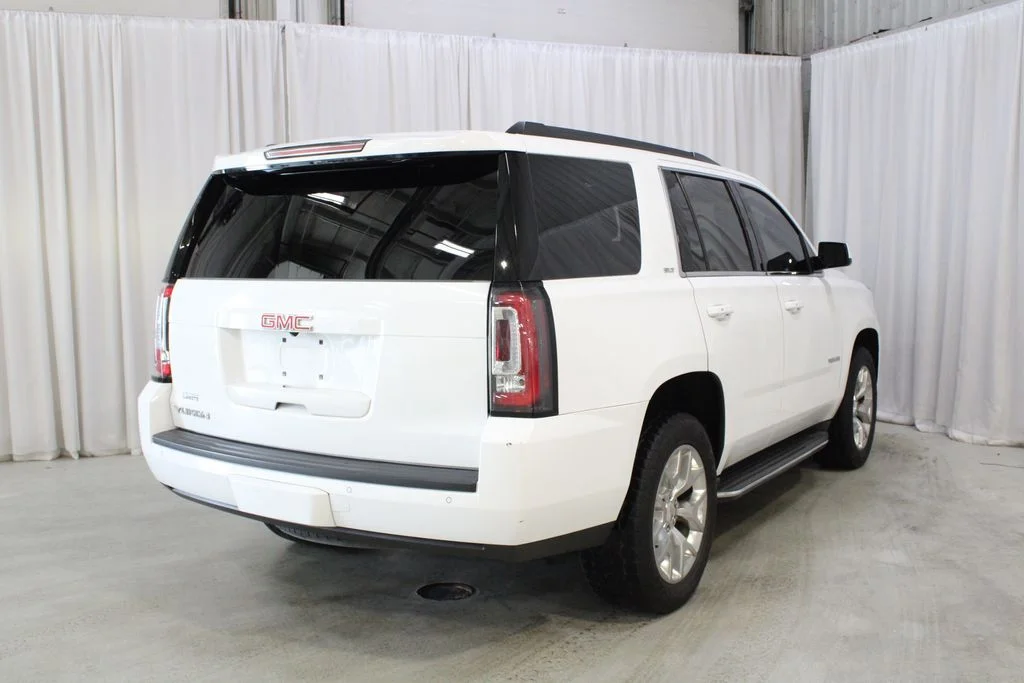 Used 2016 White GMC SLT image 29