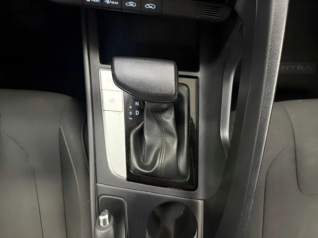 Used 2021 Gray Hyundai SEL image 25