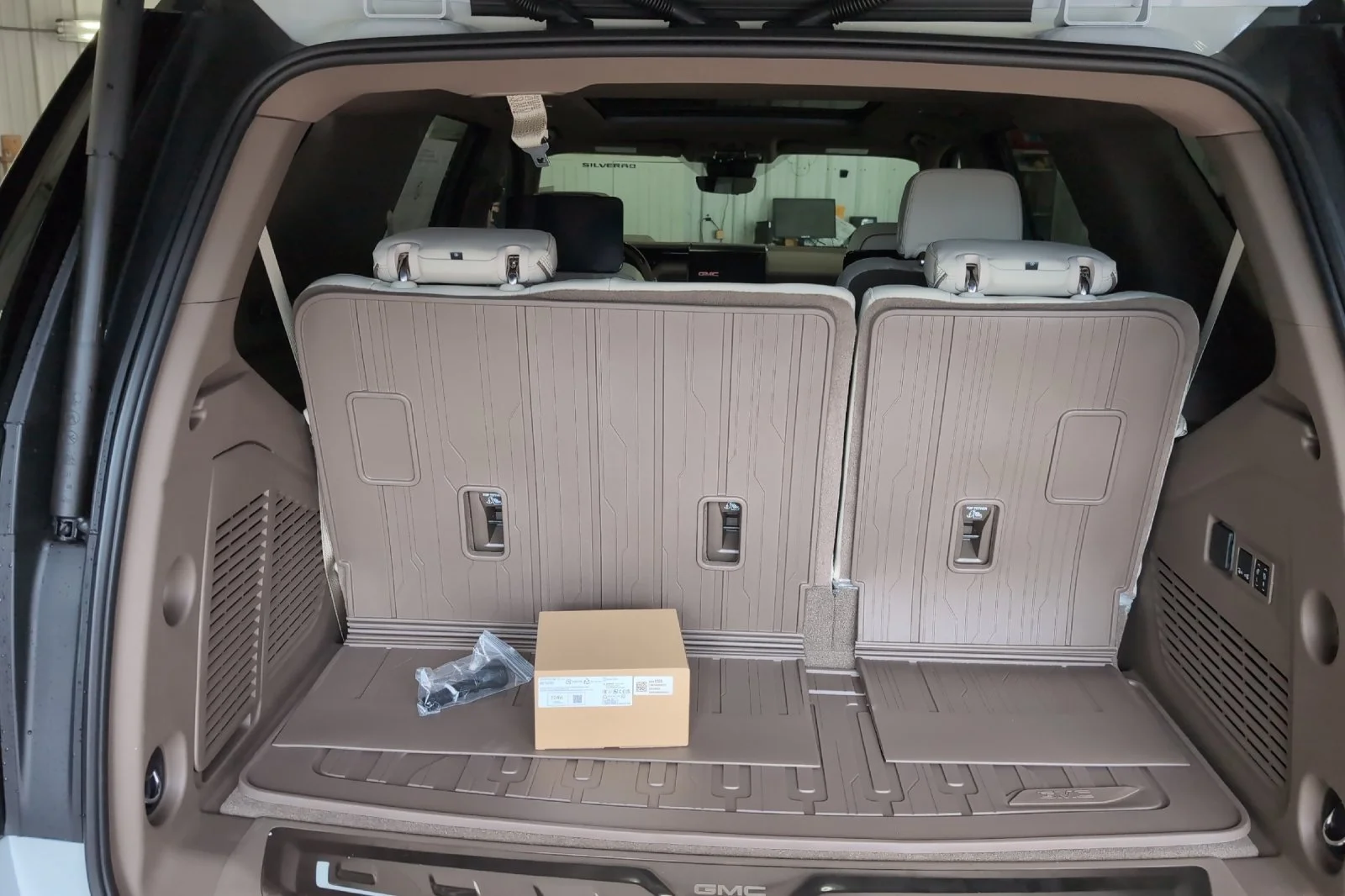 New 2026 Glacier White Tricoat GMC Denali image 17