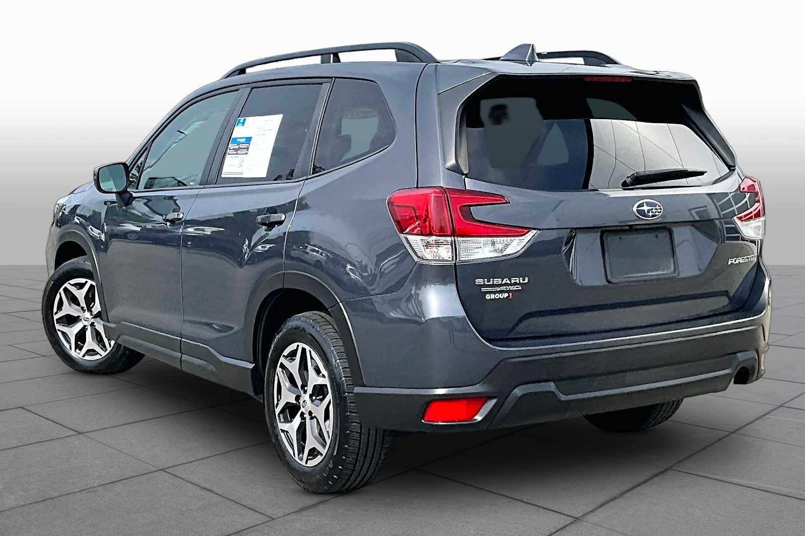 Used 2021 Magnetite Gray Metallic Subaru Premium image 12