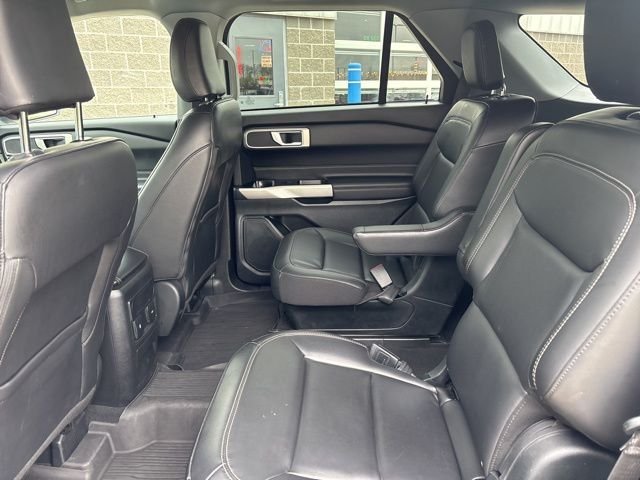 Used 2023 Silver Ford XLT image 33