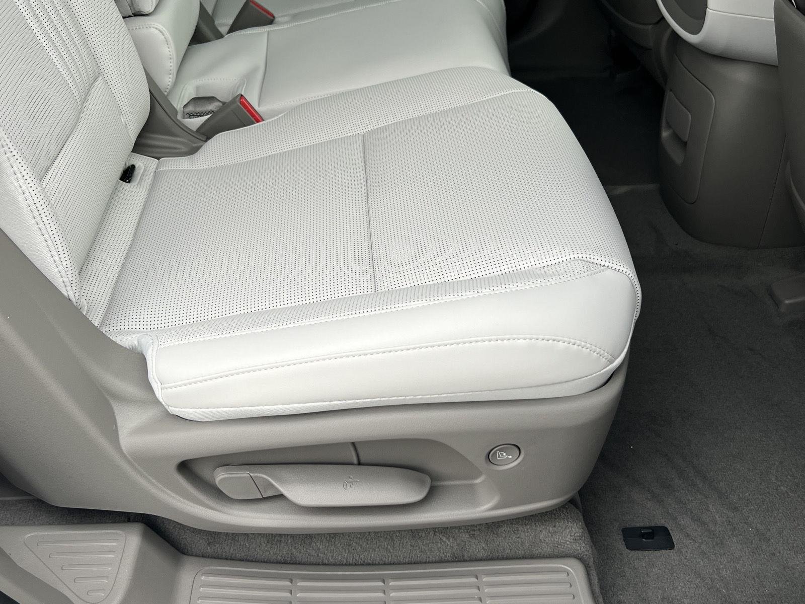 New 2026 Creamy White Pearl Hyundai SEL Premium 8P image 22