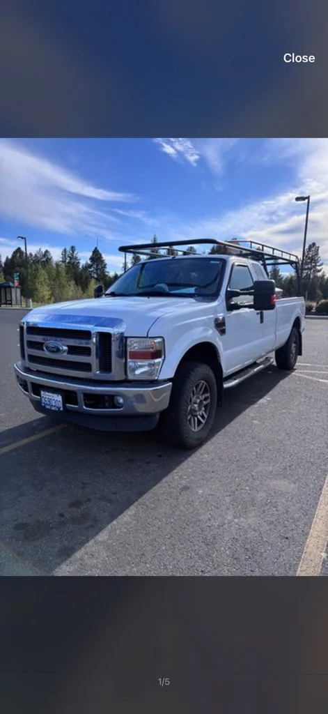 Used 2010 White Ford  image 6