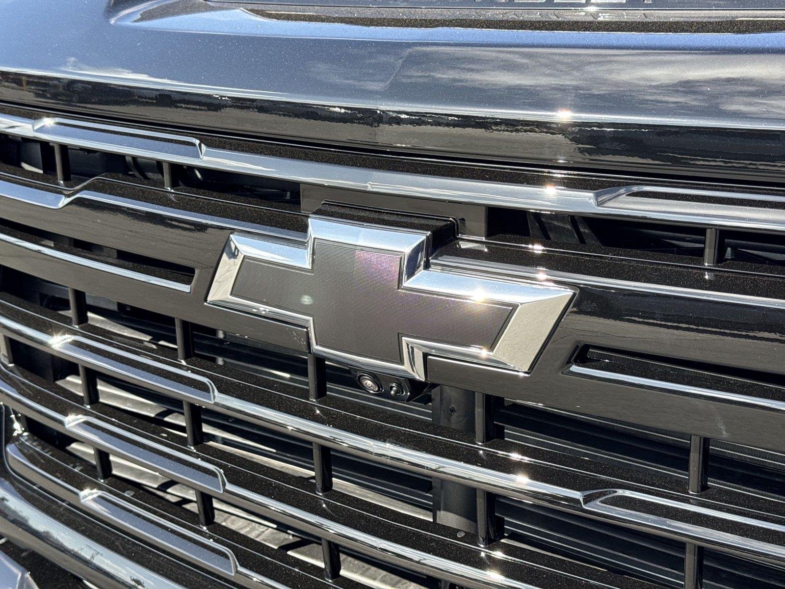 New 2026 Black Chevrolet LT image 38