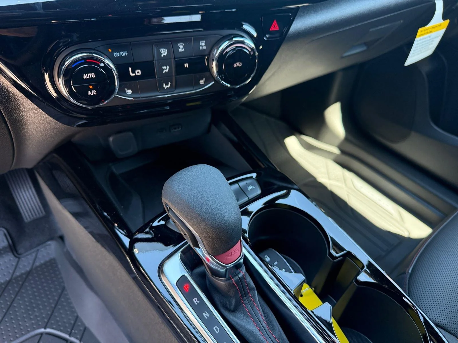 2026 Chevrolet Trax RS - Photo 12