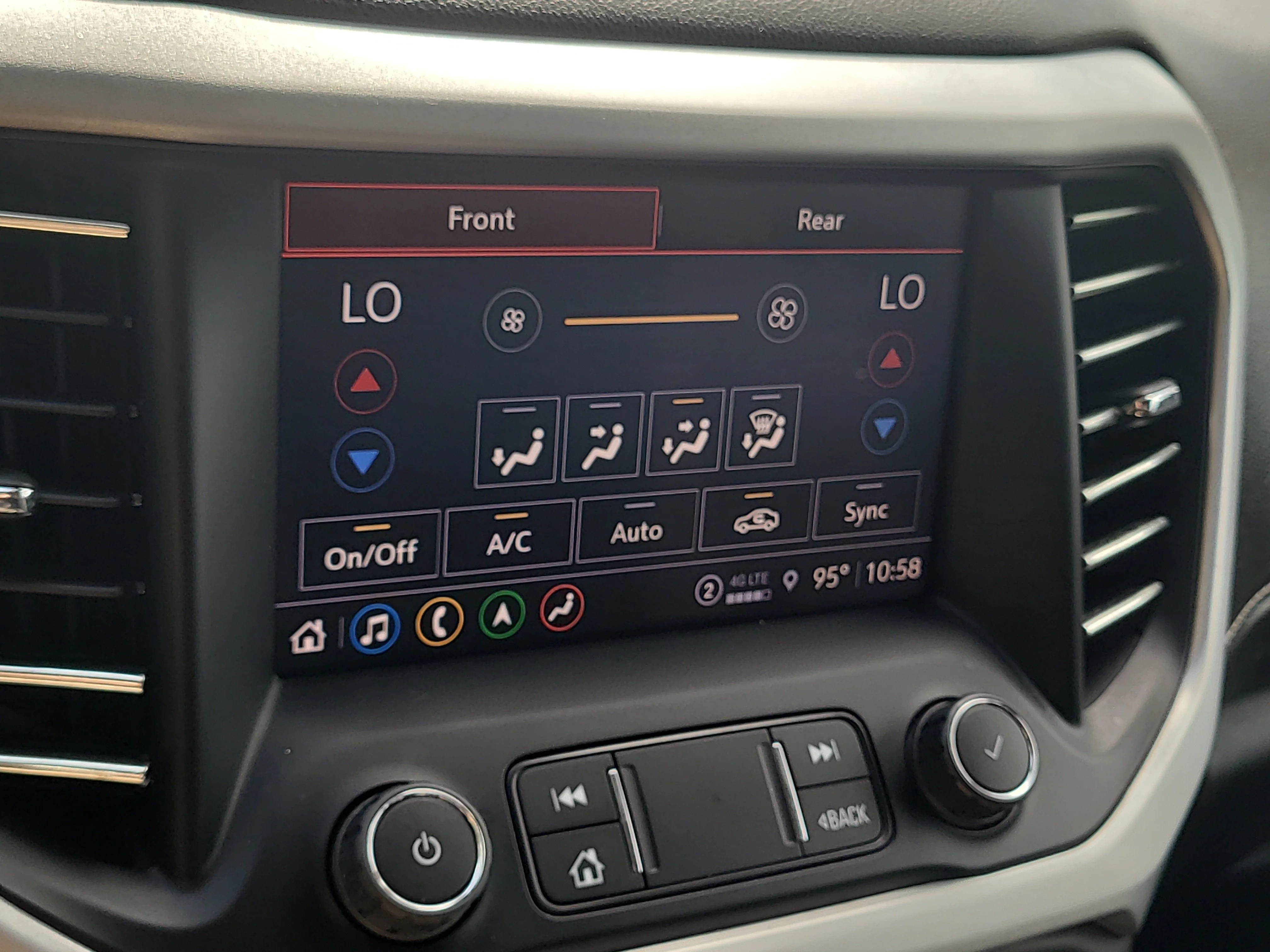 Used 2023 Summit White GMC SLE image 23
