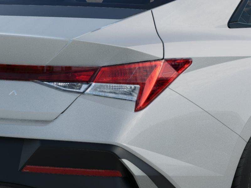 New 2026 White Hyundai SE image 44