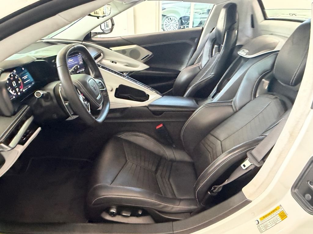Used 2023 White Chevrolet Stingray image 10