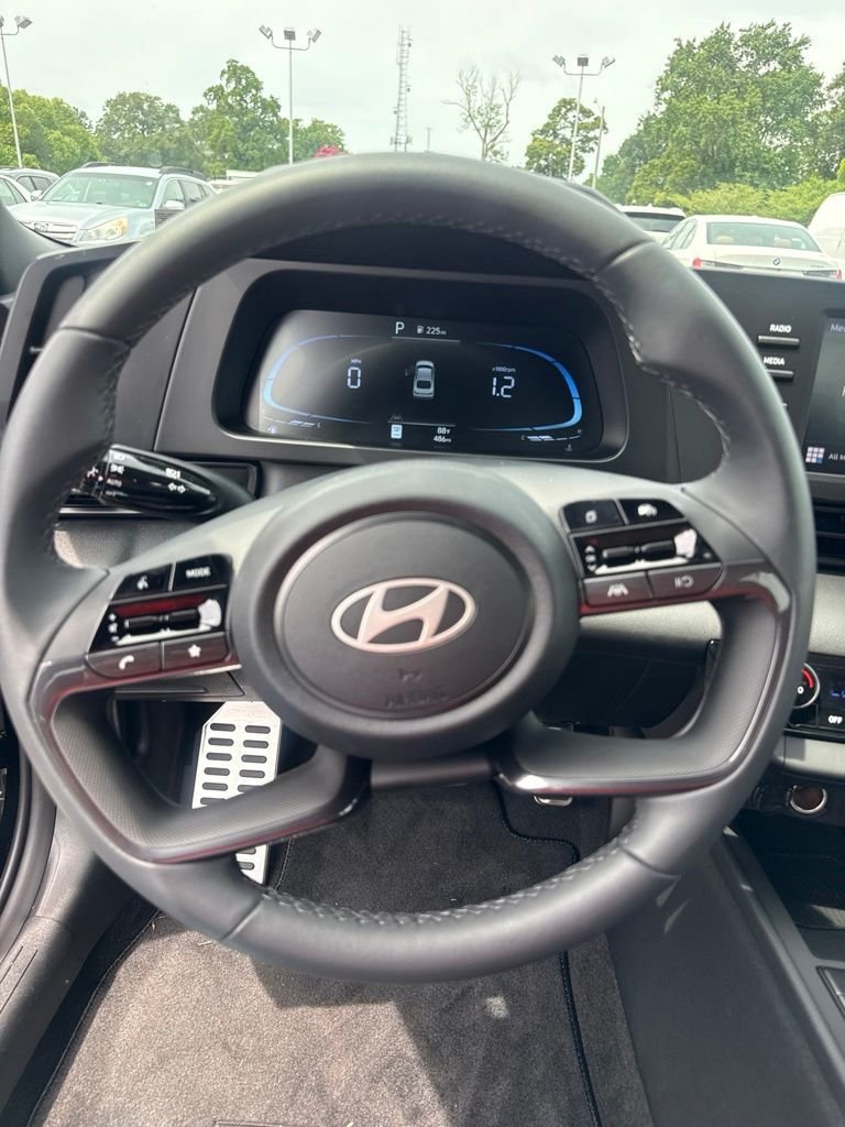 Used 2026 Black Hyundai SEL Sport image 8