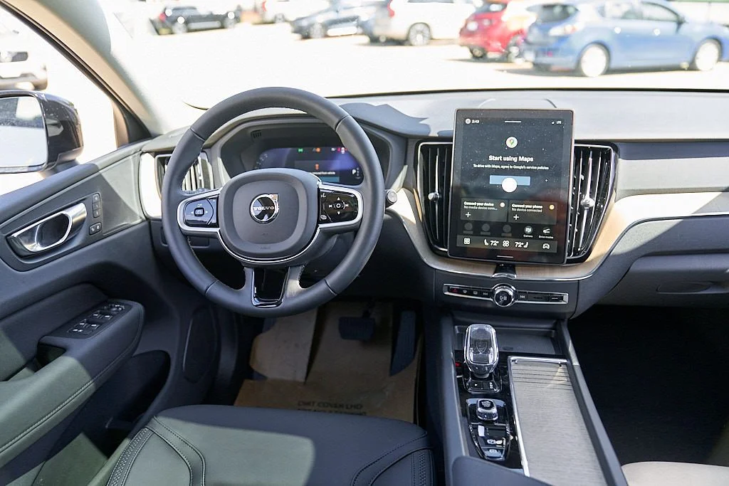 New 2026 Crystal White Volvo Core image 23