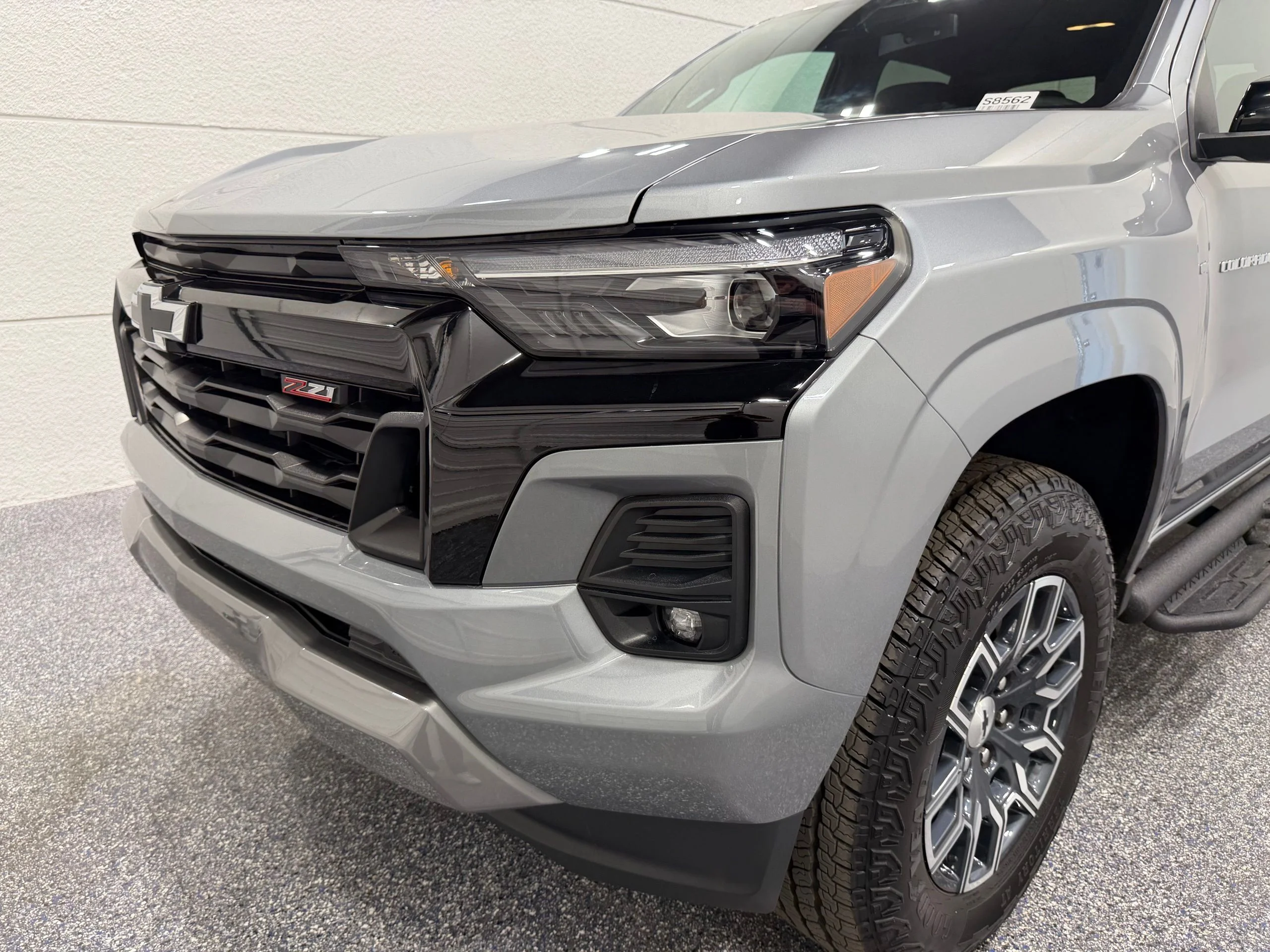 Used 2026 Gray Chevrolet Z71 image 16