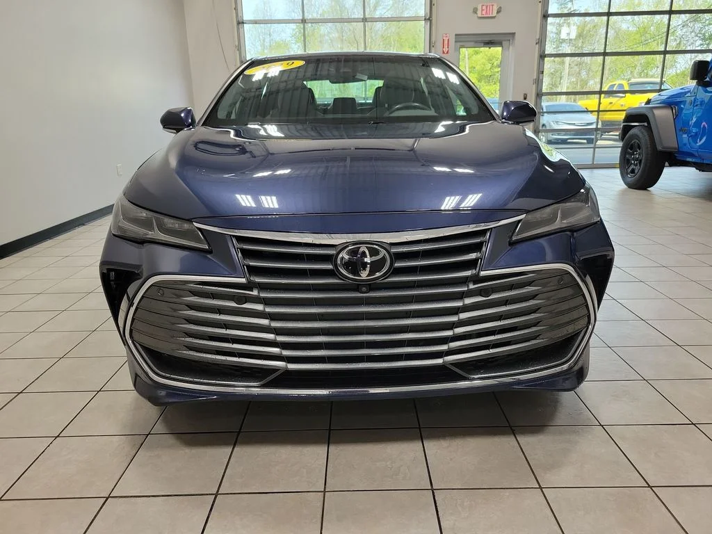 Certified Used 2019 Beige Toyota Limited image 7
