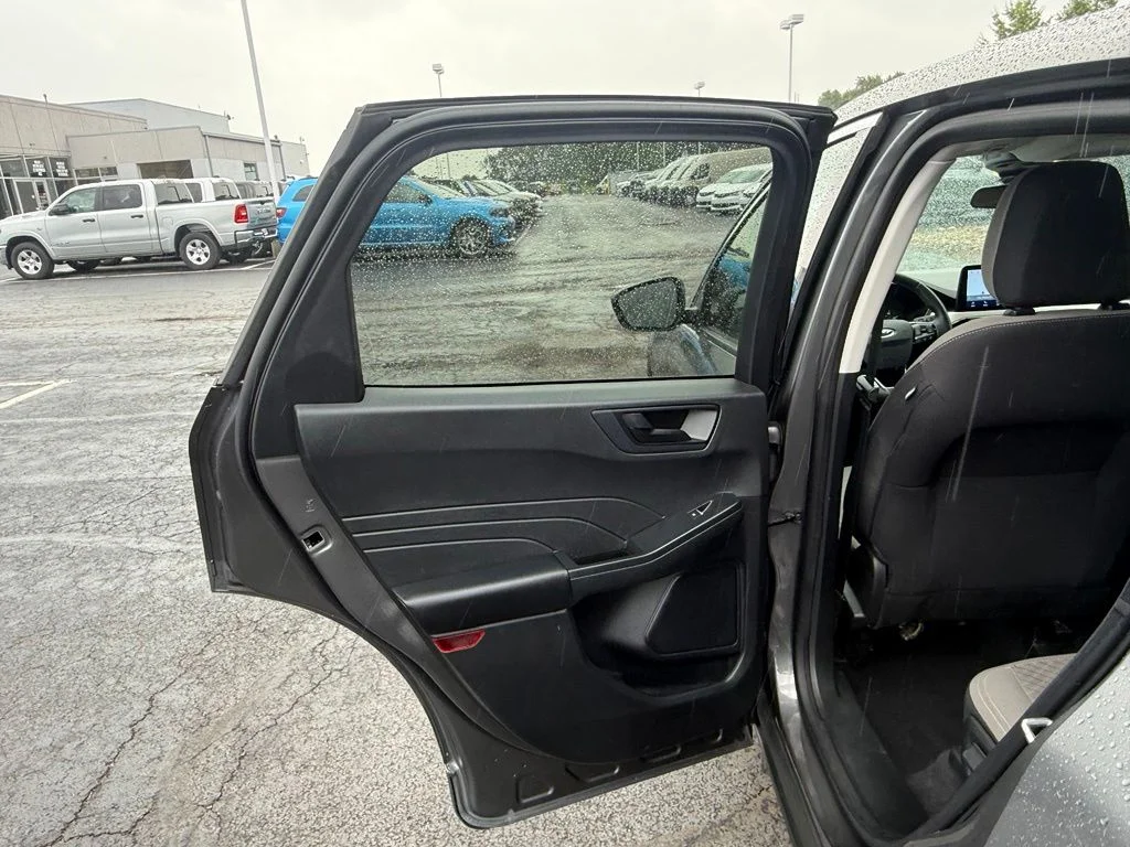 Used 2022 Gray Ford SE image 30