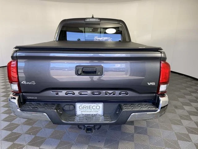 Used 2018 Gray Toyota SR5 image 7