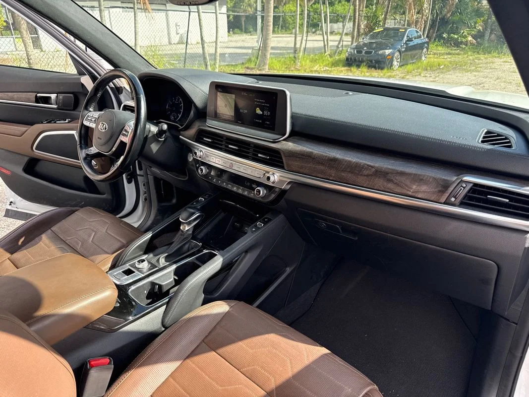 Used 2020  Kia SX image 15