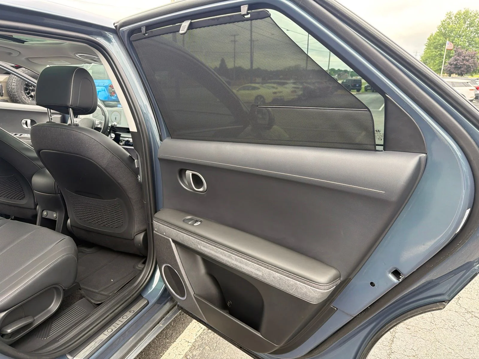 Used 2023 Green Hyundai Limited image 23