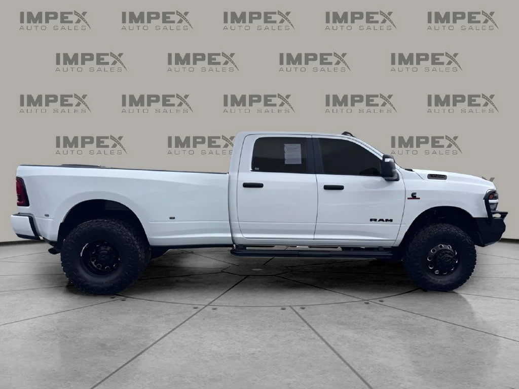 Used 2026 White Ram Big Horn image 6
