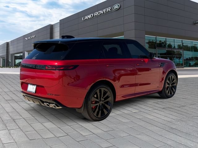 New 2026 Firenze Red Land Rover Dynamic SE image 5