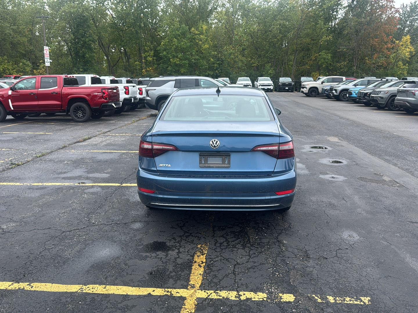 Used 2020 Blue Silk Metallic Volkswagen SE image 8