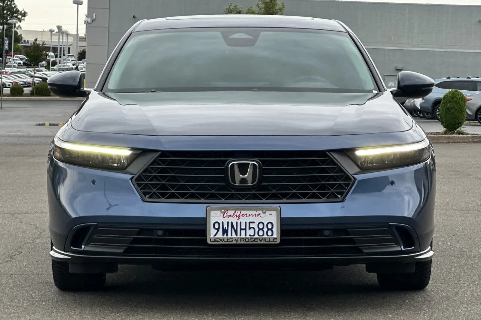 Used 2024 Canyon River Blue Metallic Honda EX-L image 10