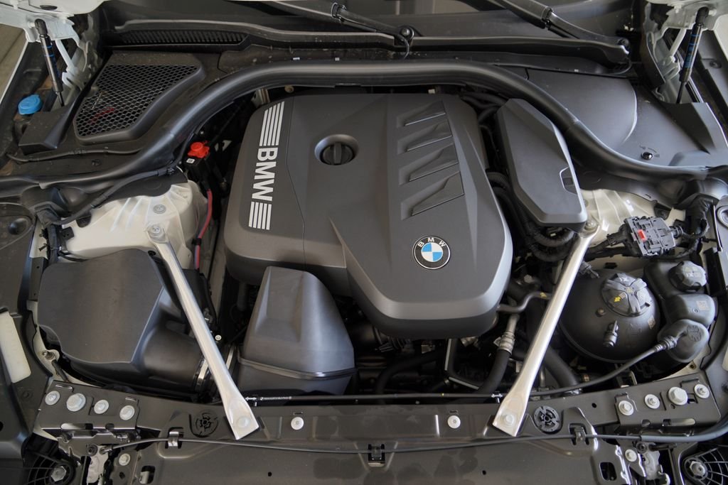 2026 BMW 5 Series 530i - Photo 31
