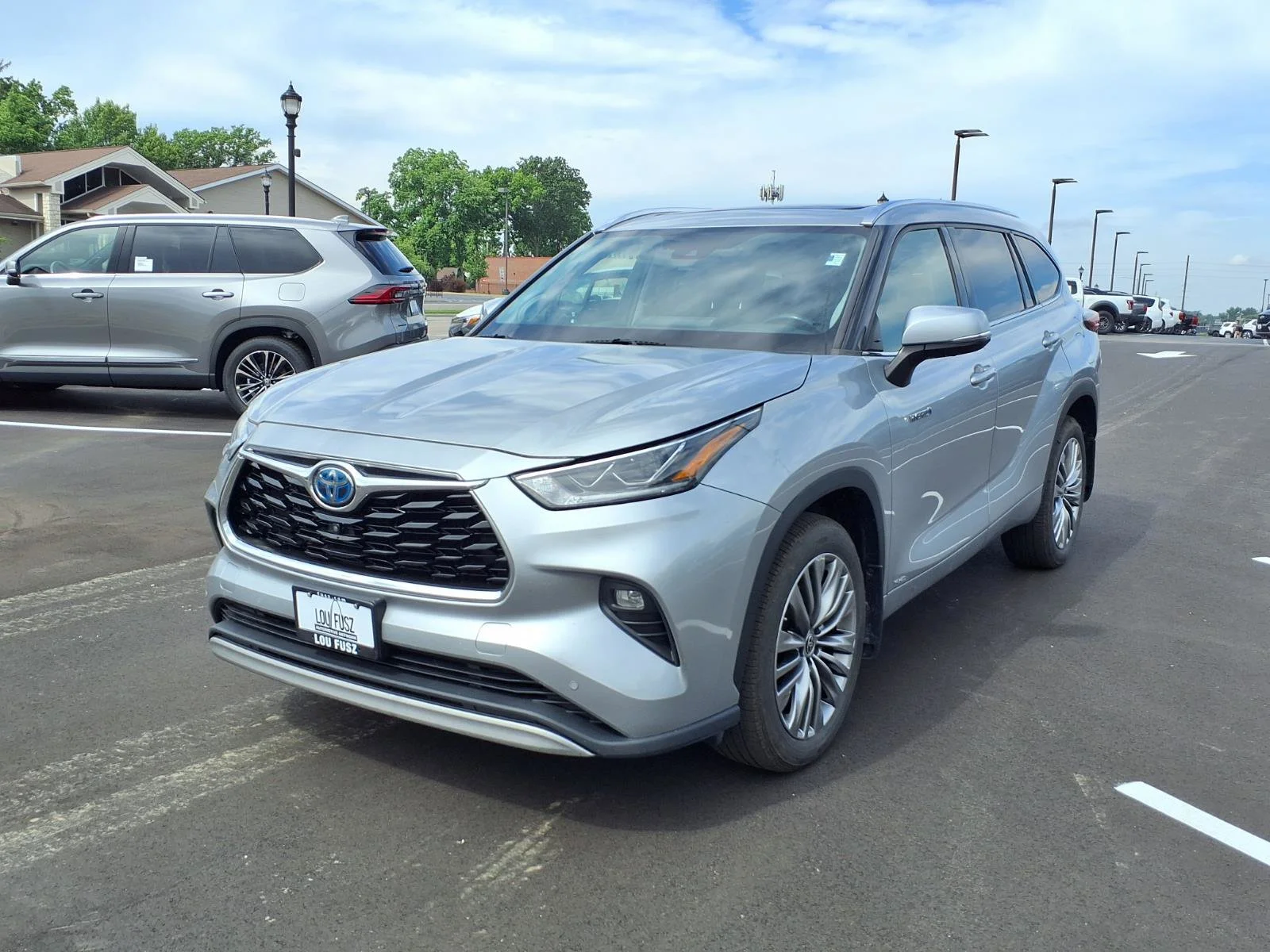 Used 2021 Celestial Silver Metallic Toyota Hybrid Platinum image 31