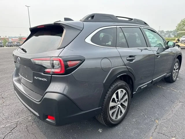 Used 2024  Subaru Premium image 4