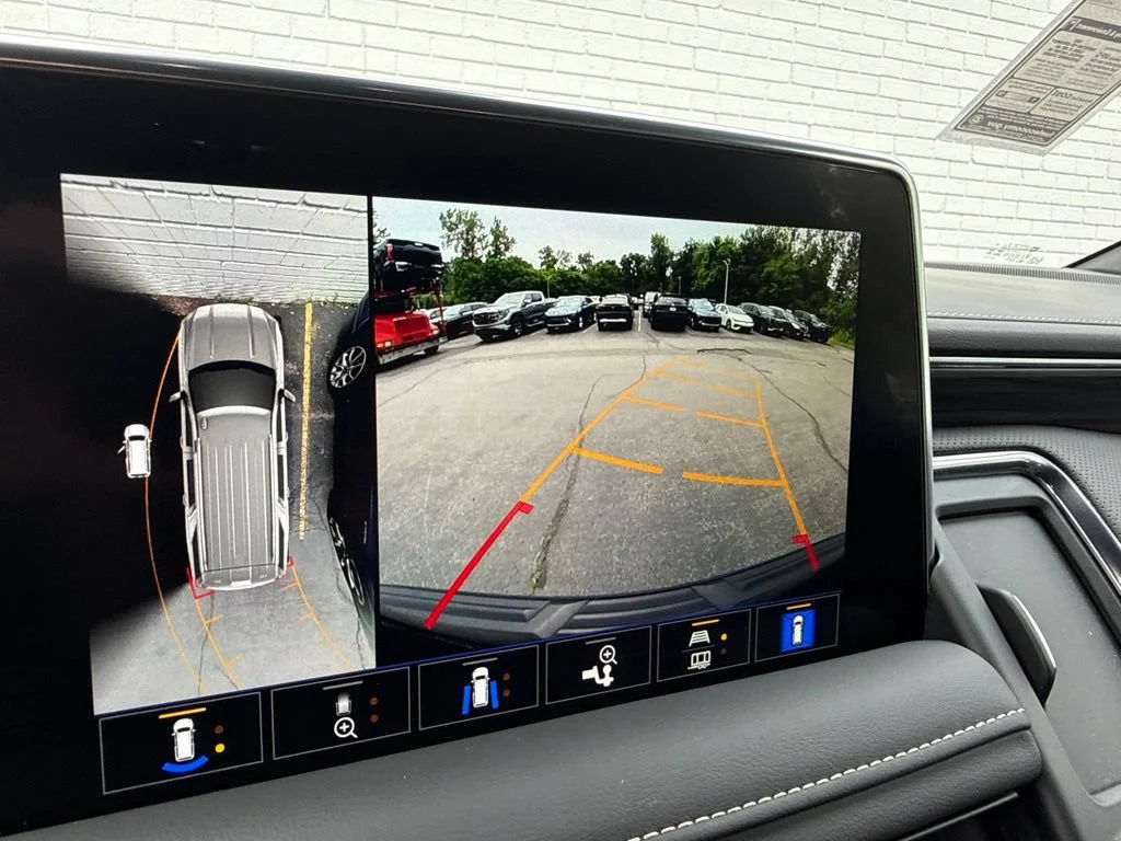 Used 2023 Midnight Blue Metallic GMC SLT image 33