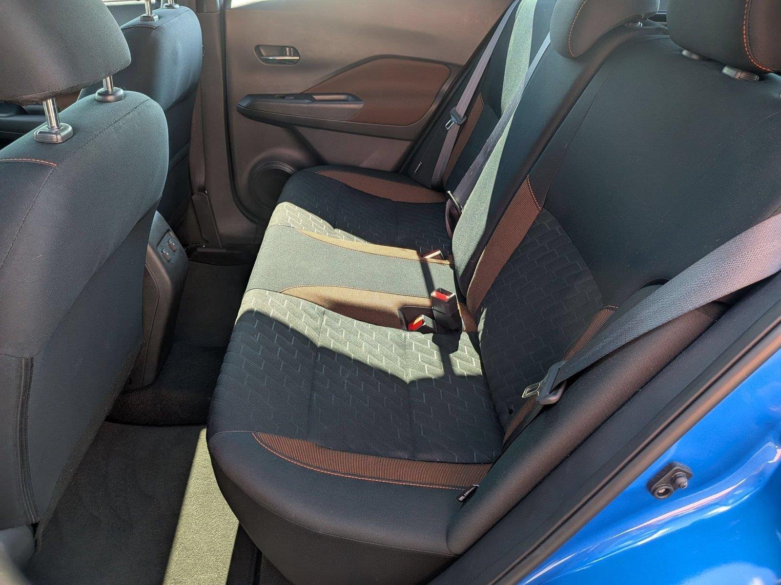 Used 2024 Electric Blue Metallic Nissan SR image 31