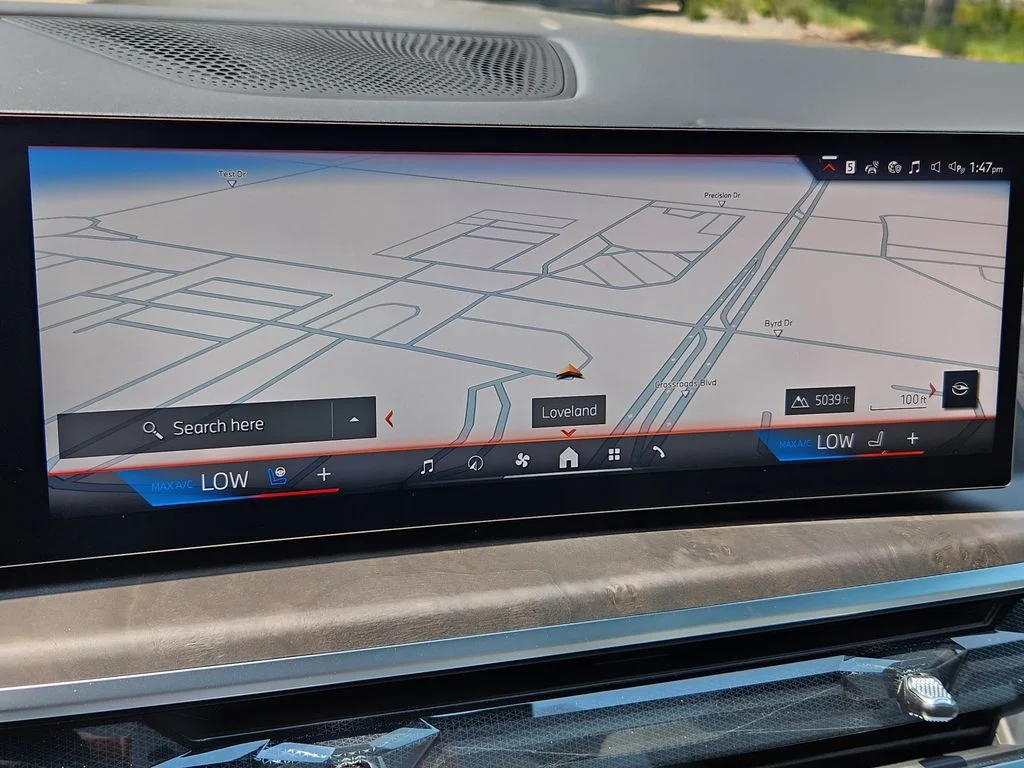 New 2026 Skyscraper Grey Metallic BMW xDrive40i image 13