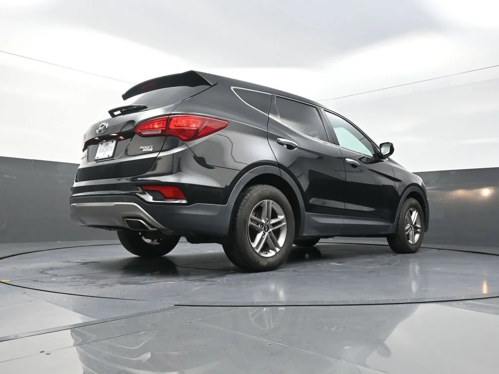 Used 2017 Black Hyundai 2.4 Base image 27