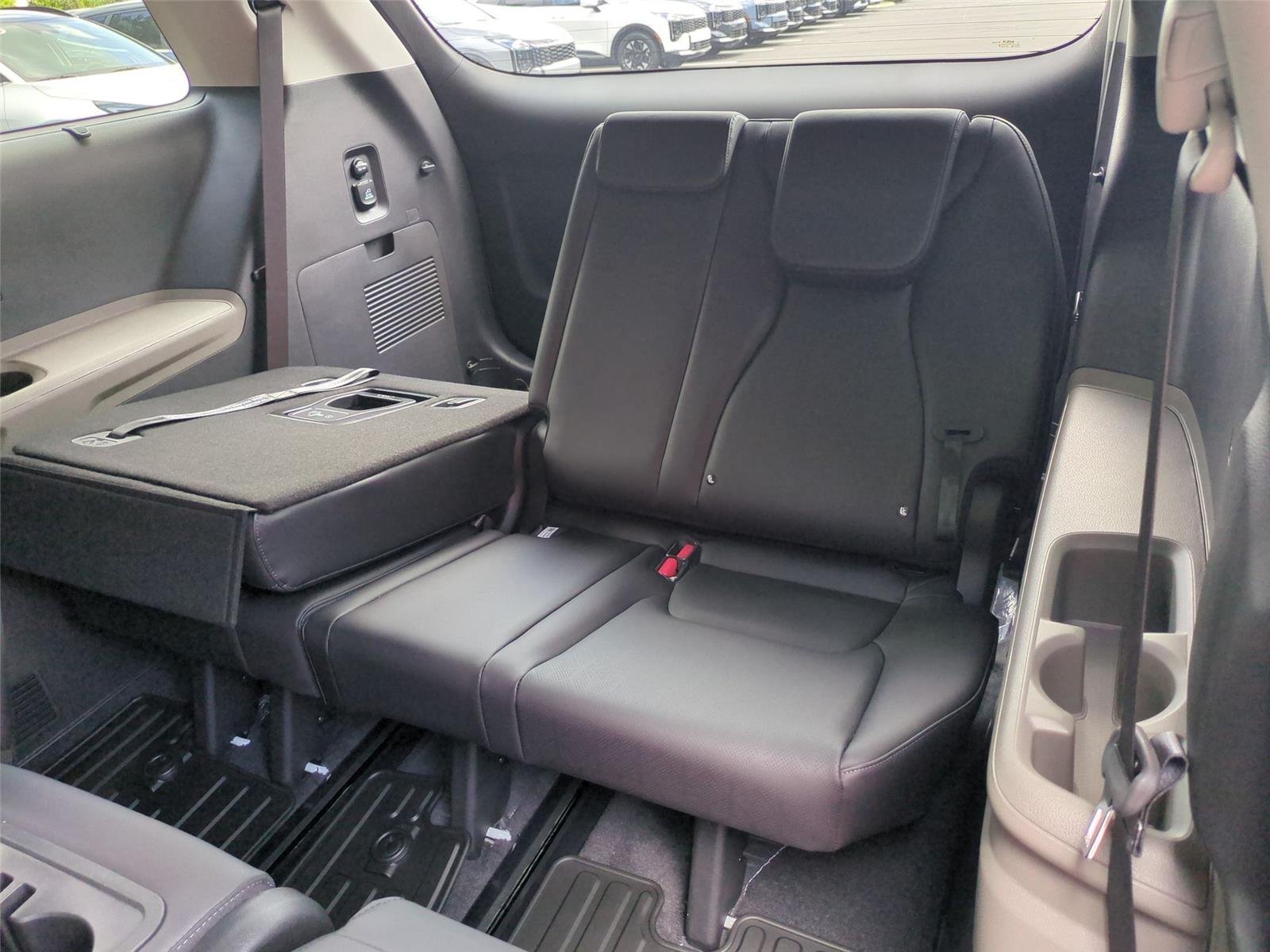 New 2026 Snow White Pearl Kia SX image 36