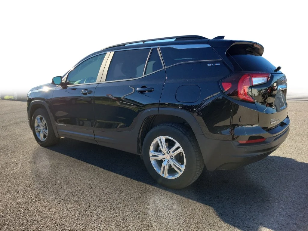 Used 2024 Black GMC SLE image 3