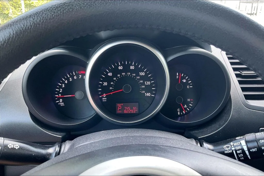 Used 2012 Green Kia Plus image 20
