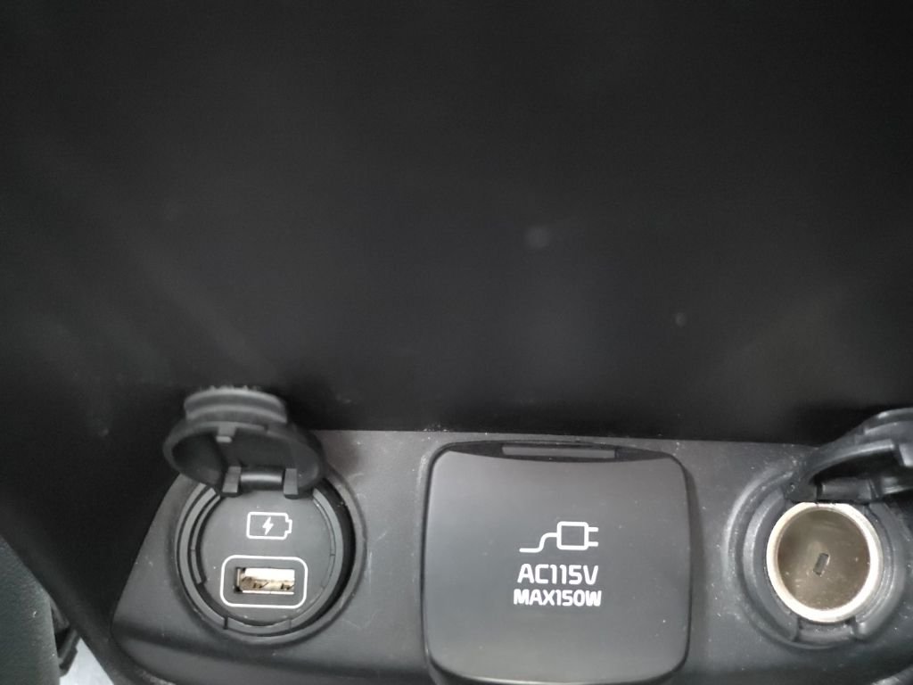 Used 2016 Silver Kia SX image 26