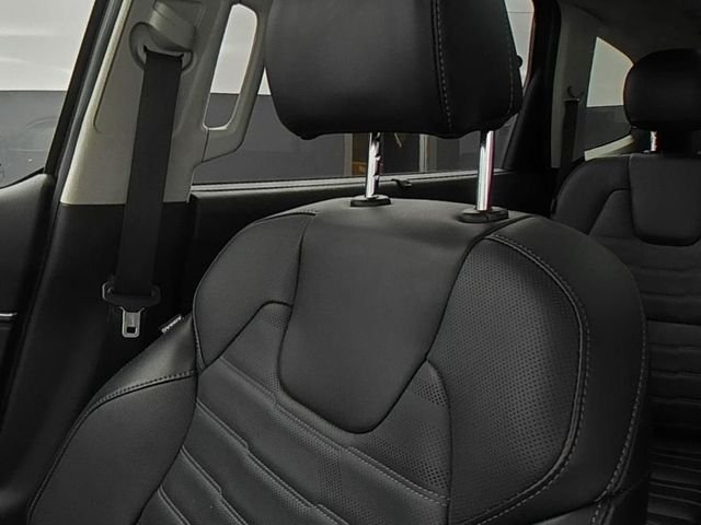 Used 2024 Green Kia SX-Prestige image 39