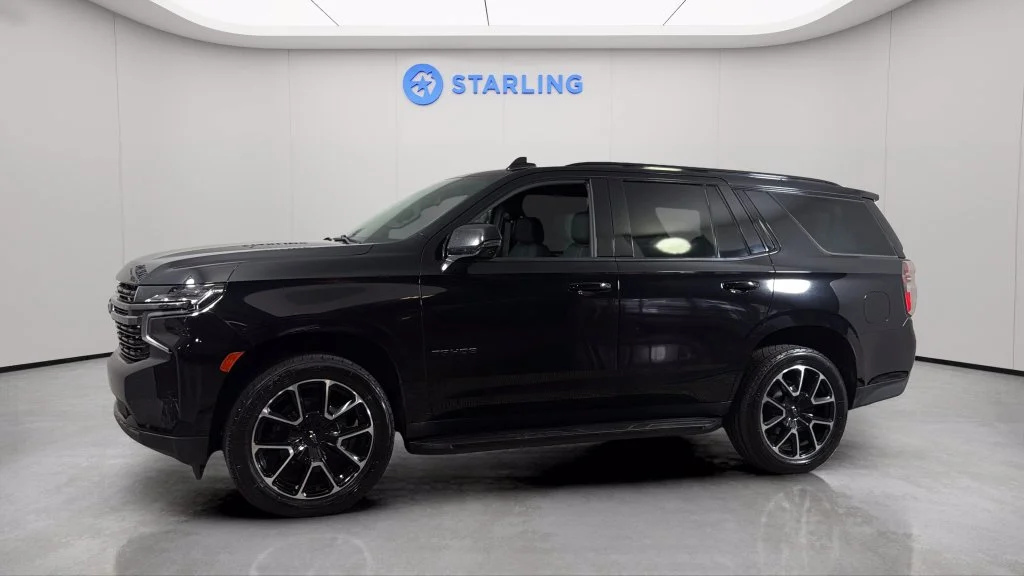 Used 2021 BLACK Chevrolet RST image 2
