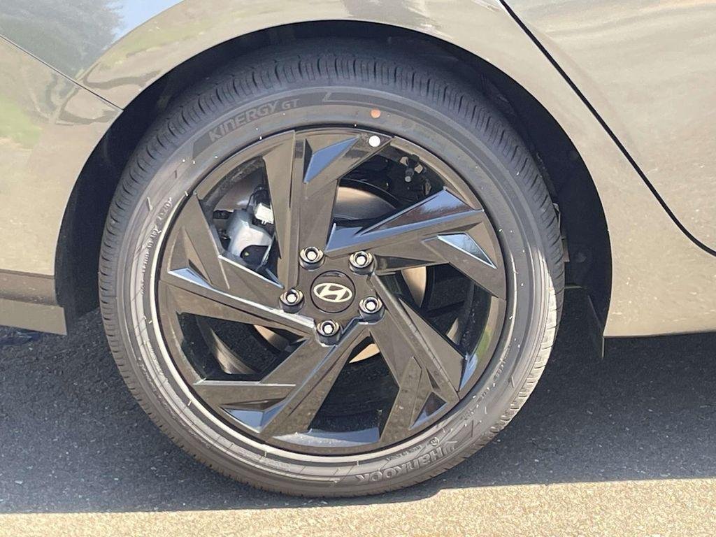 New 2026 Gray Hyundai SEL Sport Plus image 7