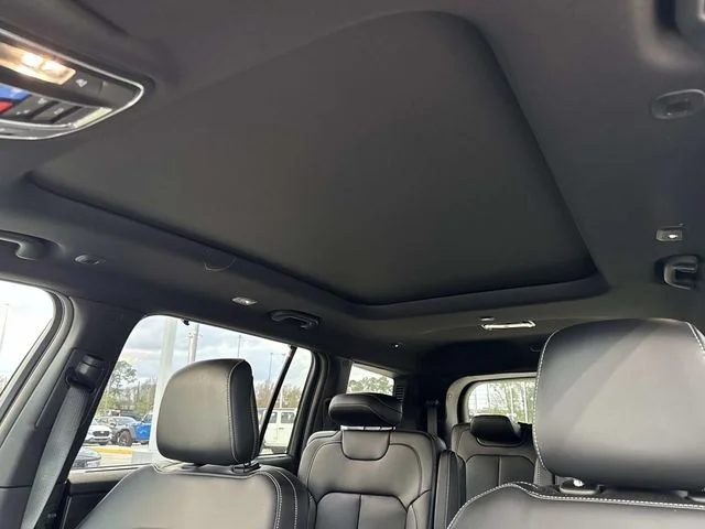 New 2025 White Jeep Limited image 13