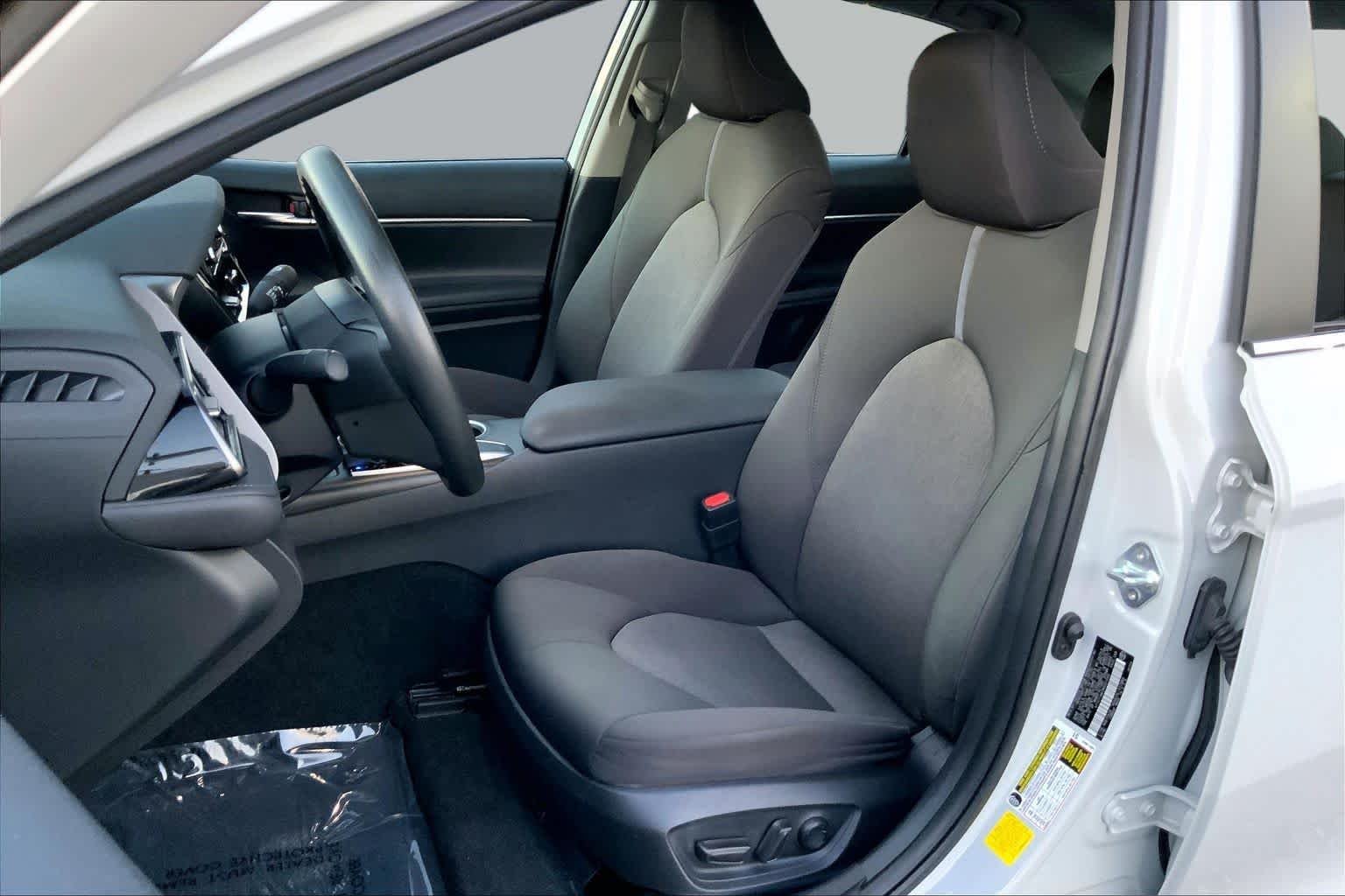 Used 2022 Ice Edge Toyota LE image 7