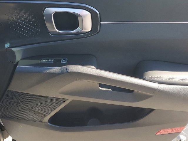 2025 Kia Sorento S - Photo 31