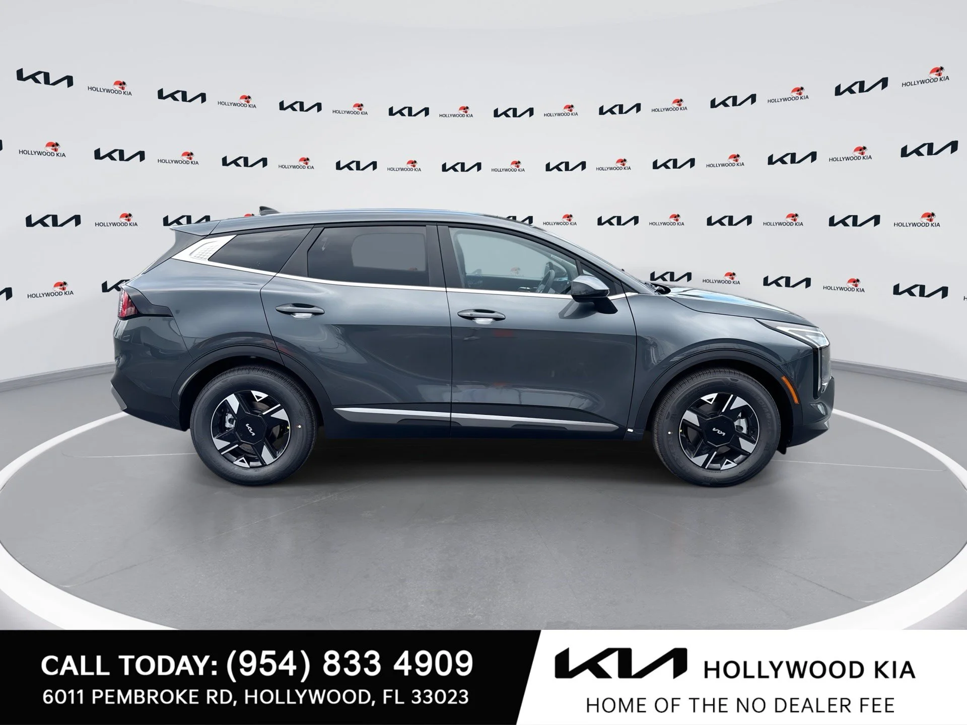 New 2026 Gravity Gray Kia LX image 9