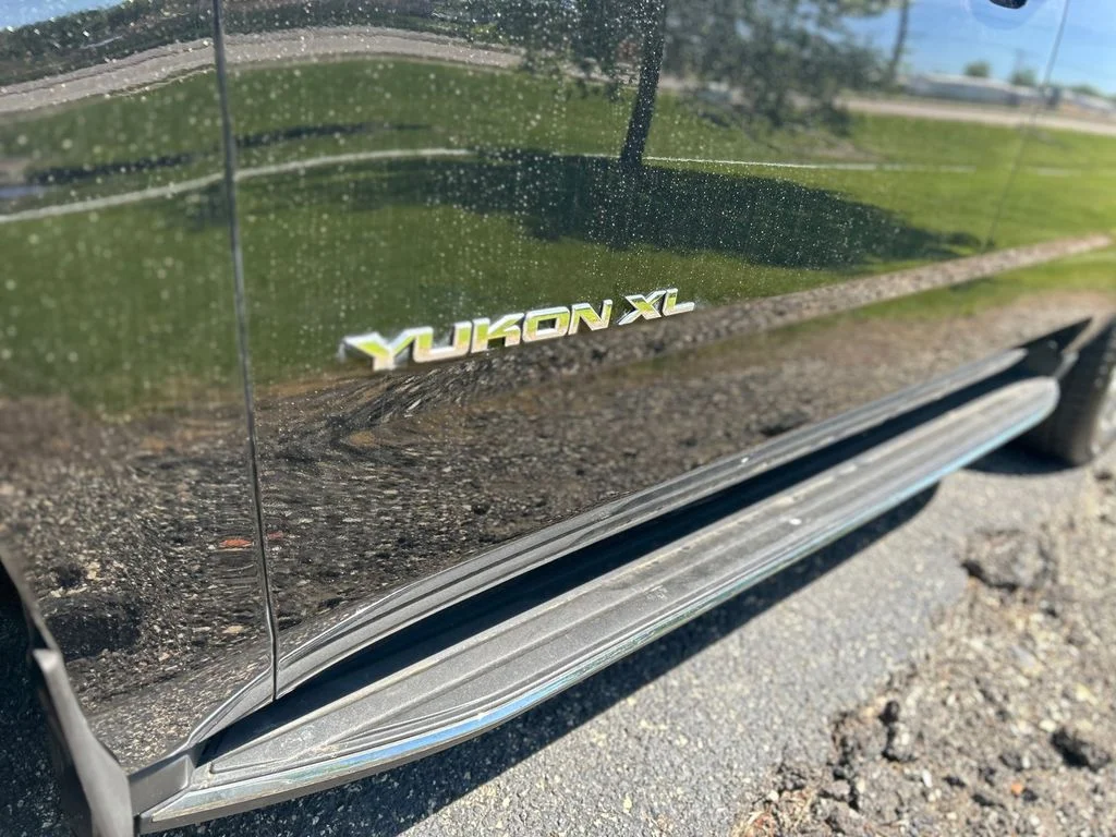 Used 2019 Black GMC SLT image 44