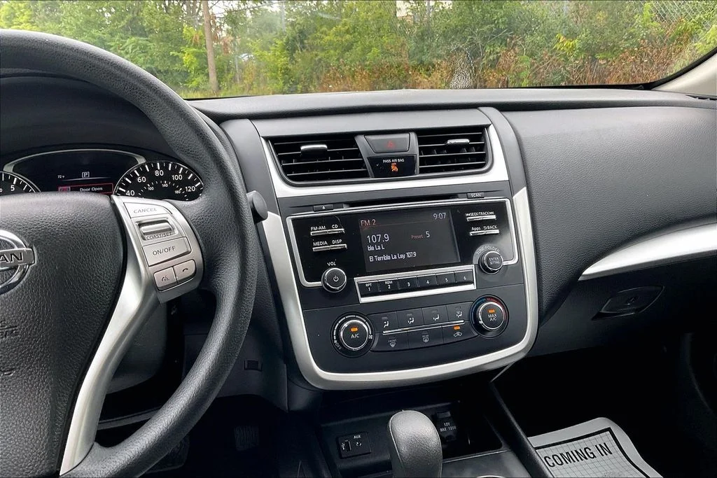 Used 2016 Gray Nissan 2.5 S image 5
