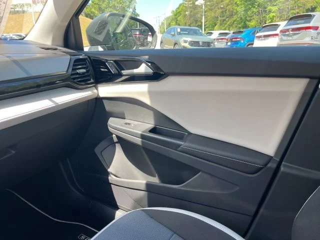 New 2026 Black Volkswagen 1.5T S image 17