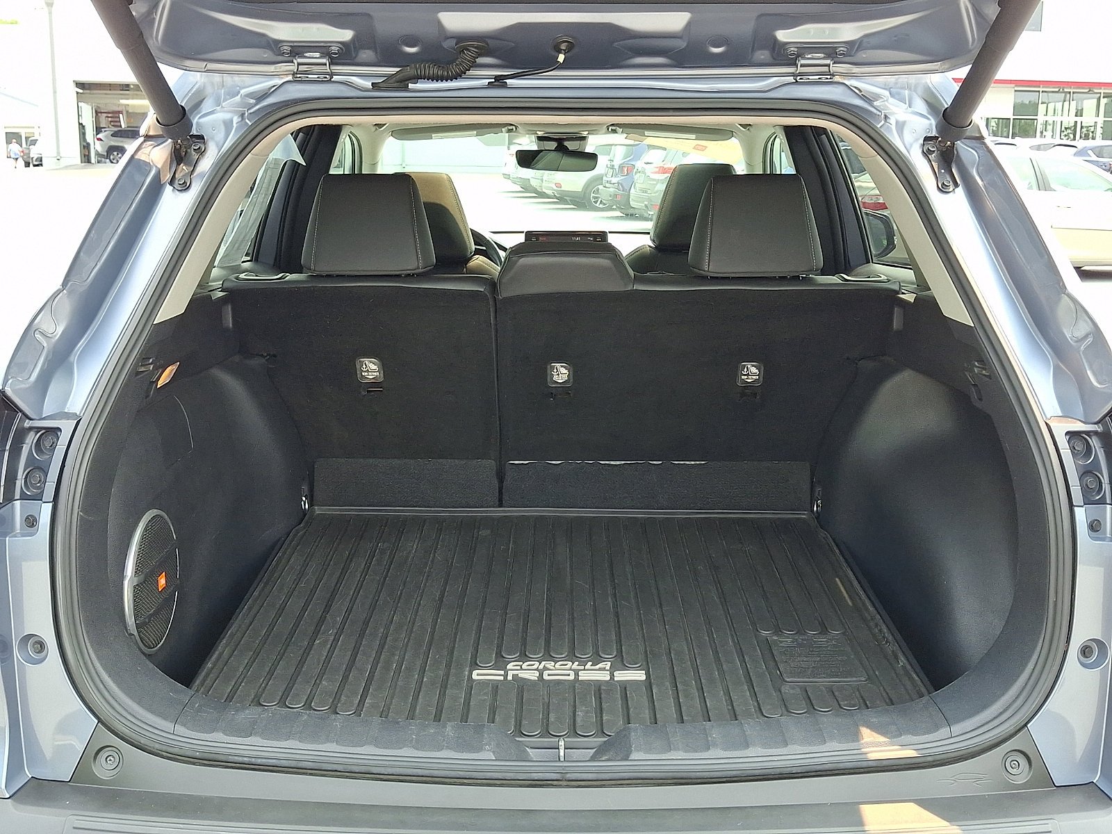 Used 2022 Celestite Toyota XLE image 29